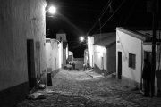calles iruya noche